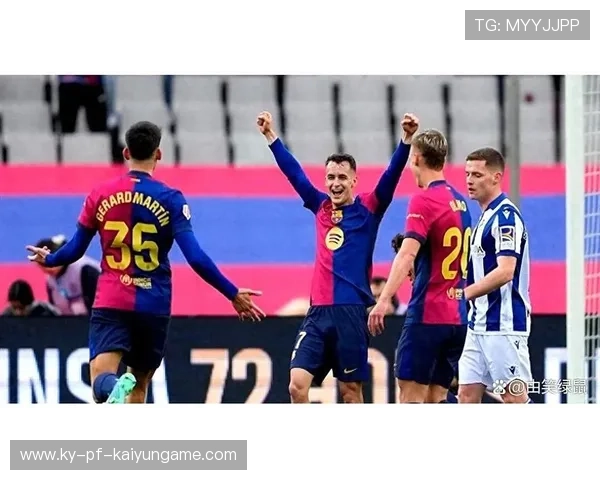 德容与卡萨多的黄牌危机,德容在巴萨打什么位置